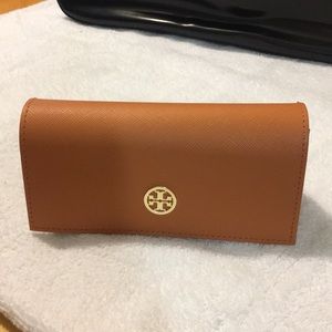 Tory Burch sunglasses case
